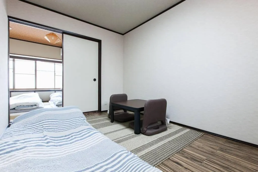 伏見稲荷ハウス Fushimi Inari House Apartment Kyoto Japan