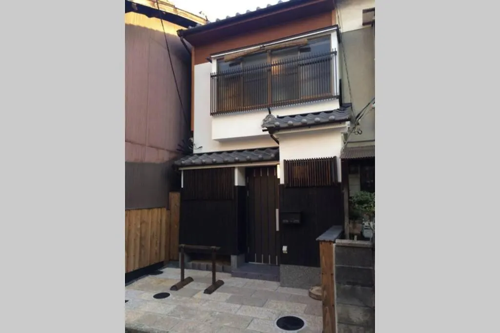 伏見稲荷ハウス Fushimi Inari House location
